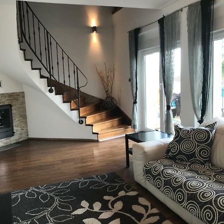 로브란 Penthouse 아파트 외부 사진