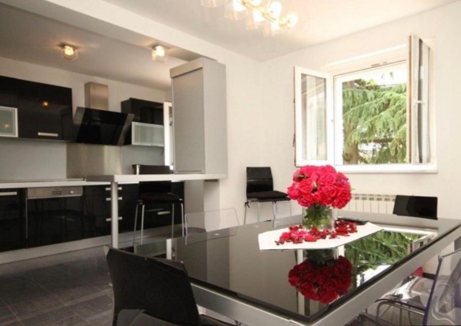 로브란 Penthouse 아파트 외부 사진